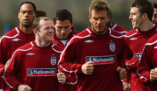 Wayne Rooney im Kreis der englischen Nationalmannschaft