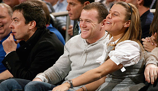 Wayne und Coleen Rooney amüsieren sich bei einem Baskteballspiel bei New York Knicks im weltberühmten Madison Square Garden