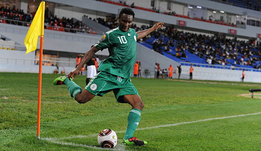 Raus ist auch John Obi Mikel. Nigerias zentraler Mittelfeldspieler möchte nach einer Knieverletzung seine Karriere durch ein verfrühtes Comeback nicht aufs Spiel setzen