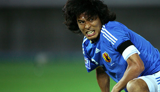 Der Kapitän: Yuji Nakazawa, Yokohama Marinos, 32 Jahre, 102 Länderspiele, 17 Tore (Stand: 20.05.2010)
