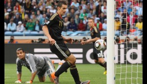 Klose stört es nicht, dass es mit Müller ein Teamkamerad wird. Die beiden harmonieren gut, so wie beim 4:1 über Argentinien