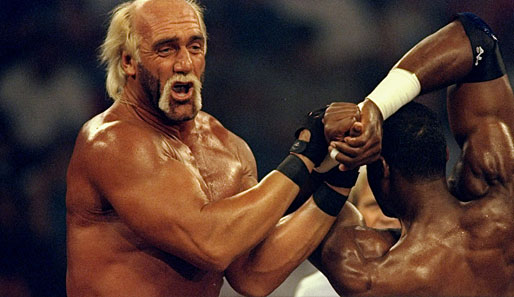 Vielleicht der größte Wrestler aller Zeiten: Hulk Hogan, der die WWF in den 80ern endgültig ins Rampenlicht brachte