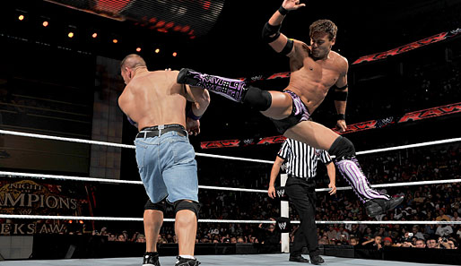 Der frühere FCW-Heavyweight-Champion Justin Gabriel (r.) machte mit seiner überragenden Technik und Akrobatik auch Megastar John Cena das Leben schwer