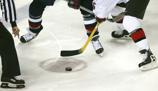 Die russische Eishockey-Liga stellt den Spielbetrieb vorerst ein
