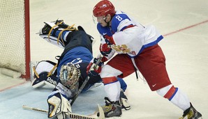 Alexander Owetschkin trifft gegen Finnlands Goalie Pekka Rinne