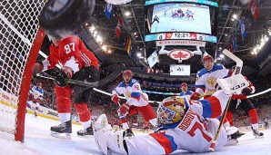 Kanadas Superstar Sidney Crosby (l.) steuerte ein Tor zum Sieg gegen Russland bei