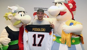 Lukas Podolski ist WM-Botschafter, Asterix und Obelix fungieren als Maskottchen