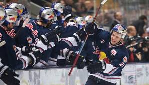 Der EHC Red Bull München steht als erster Finalist der Deutschen Eishockey-Liga fest.