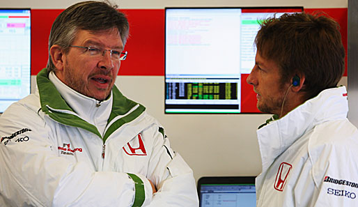 Ross Brawn (l.) und Jenson Button warten weiterhin auf einen Käufer des Ex-Honda-Rennteams