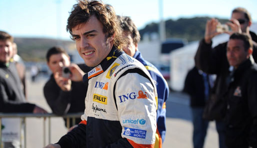 Macht auch auf dem Rad eine gute Figur: Renault-Pilot Fernando Alonso