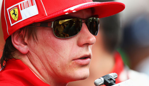 Stieg bereits vor dem offiziellen Renn-Abbruch aus dem Auto aus: Kimi Räikkönen