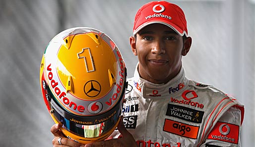 Hamiltons Helmfarbe ist eine Reminiszenz an Senna. In Monaco ist die "1" aus Diamanten gefertigt