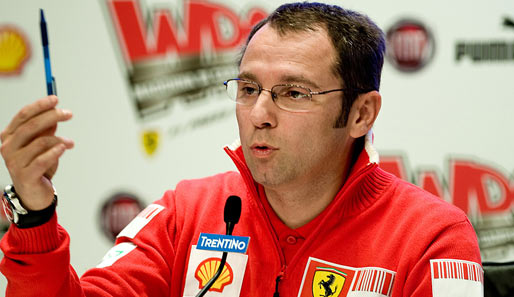Ferrarie Teamchef Stefano Domenicali spricht sich für ein drittes Auto aus