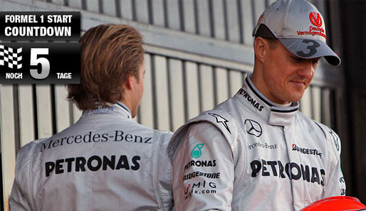 Michael Schumacher (r.) ist 16 Jahre älter als sein Mercedes-Teamkollege Nico Rosberg