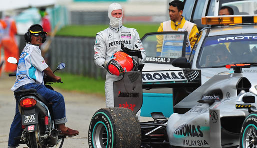 Bereits in der zehnten Runde war Schluss. Schumacher blieb in Malaysia ohne Punkte