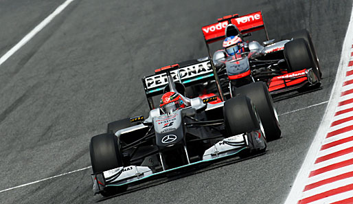 Michael Schumacher lieferte sich in Spanien ein sehenswertes Duell mit Jenson Button