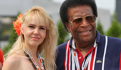 Roberto Blanco zeigte seiner Freundin Luzandra Strassburg die schillernde Formel-1-Welt