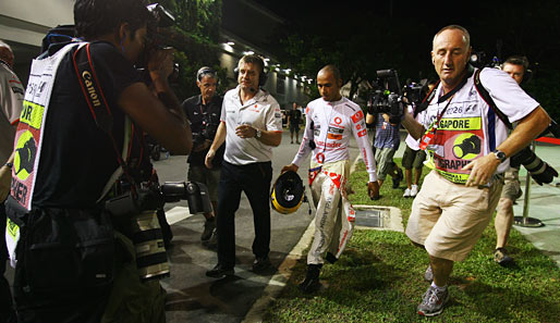 Lewis Hamilton schied in Singapur nach einem Crash mit Mark Webber aus