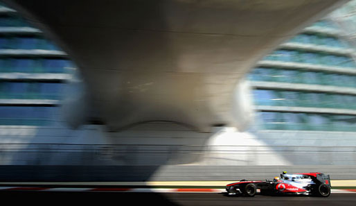 Lewis Hamilton hat in der Fahrerwertung 24 Punkte Rückstand auf Spitzenreiter Fernando Alonso