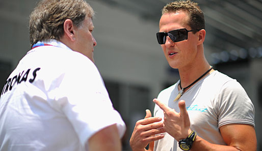 Norbert Haug möchte Michael Schumacher gerne langfristig bei Mercedes halten