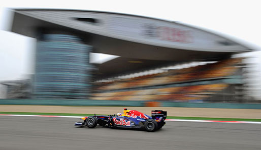 Sebastian Vettel ist in allen drei Trainings in China im Red Bull Bestzeit gefahren