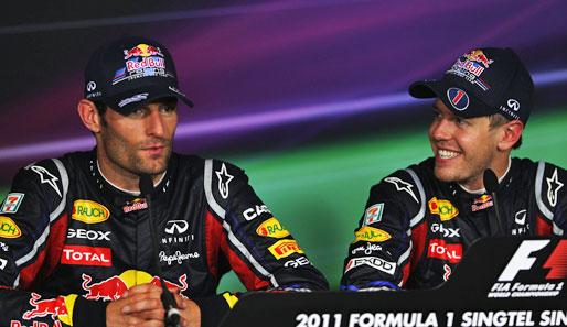 Mark Webber (l.) will Sebastian Vettel in Zukunft wieder des Öfteren schlagen