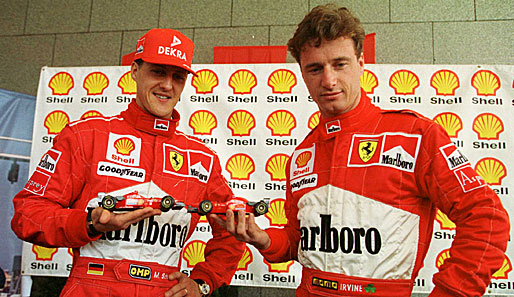 Trotz ihrer gemeinsamen Zeit bei Ferrari, Eddie Irvine (r.) und Michael Schumacher wurden nie Freunde