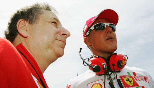 Michael Schumacher (r.) mit Jean Todt zu gemeinsamen Ferrari-Zeiten