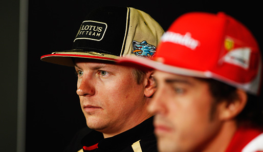 Kimi Räikkönen (l.) ist und bleibt der Paradiesvogel der Formel 1