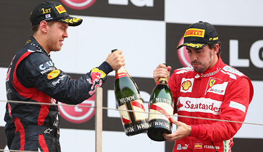Ein Hoch auf die Mini-WM! Sebastian Vettel (l.) und Fernando Alonso entscheiden sie unter sich