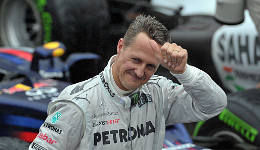 Michael Schumacher beendet nach der letzten Saison seine Karriere - nun drückt er nur noch Daumen