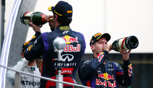 Bei Mark Webber (l.) und Sebastian Vettel herrscht nach dem Malaysia-Rennen Eiszeit
