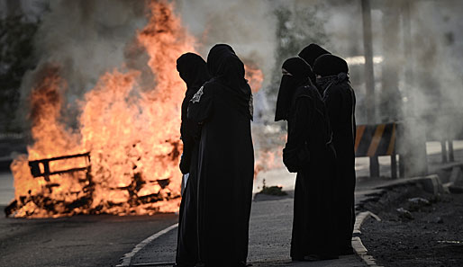 In der Nacht zum Montag explodierte ein Auto in Manama - Ecclestone nimmt es gelassen