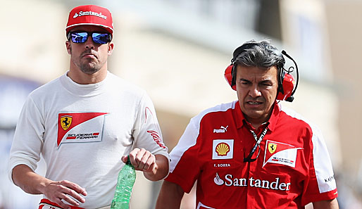 Fernando Alonso und seine Mechaniker haben den Grund für den DRS-Defekt gefunden