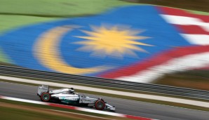 Lewis Hamilton war beim Auftakttraining in Sepang der Schnellste F1-Pilot