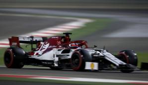 Am Ende dürfte Räikkönen mit dem Ergebnis zufrieden sein. Teamkollege Antonio Giovinazzi hielt er immerhin wieder deutlich hinter sich. Jetzt muss er hoffen, dass sich der Alfa Romeo weiter steigert.
