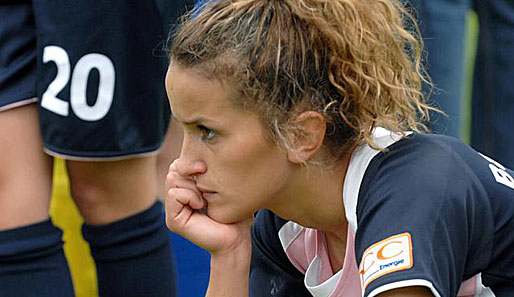 Die gebürtige Jugoslawin Fatmire Bajramaj spielt seit 2004 für den FCR Duisburg