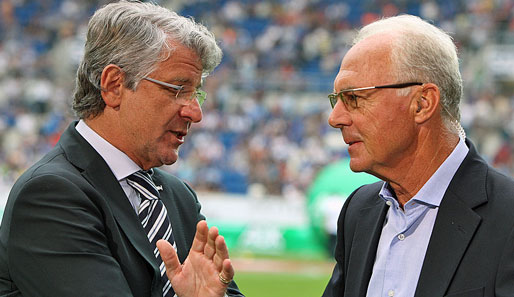 Marcel Reif (l.) und Franz Beckenbauer sollen ihre Kompetenz demnächst vor Gericht anwenden