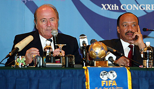Sowohl Sepp Blatter als auch bin Hammam haben mit Korruptionsvorwürfen zu kämpfen