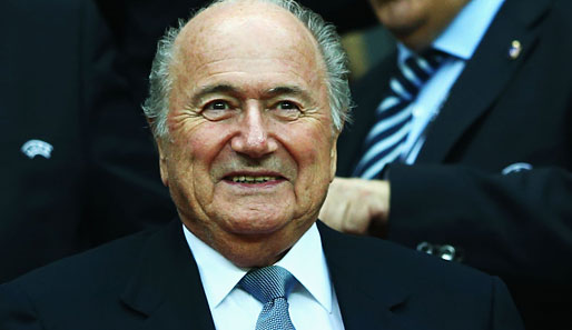 Joseph Blatter sprach sich für den Abbau der Stehplätze in Fußballstadien aus