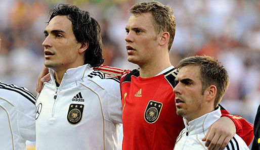 Mats Hummels (l.), Manuel Neuer und Philipp Lahm (r.) sind für die Weltelf des Jahres 2012 nominiert