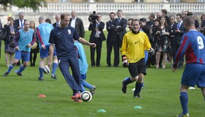 Prinz William nahm auch selbst an einem Training im Garten des Buckingham Palace teil