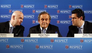 Gianni Infantino, Michel Platini und Pedro Pinto (v.l.n.r.) bilden die Spitze der UEFA
