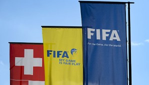 Die FIFA bleibt wohl bis Februar in den Händen von Blatter