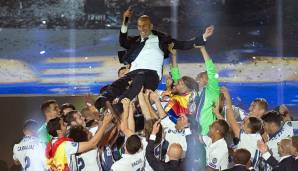... und in der Champions League verteidigte Zidane mit Real den Titel - als erstes Team in der Geschichte des Wettbewerbs. Im Finale gewann Madrid mit 4:1 gegen Juventus Turin. Lediglich der Gewinn der Copa del Rey blieb aus.