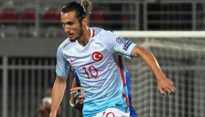 YUSUF YAZICI (Trabzonspor --> OSC Lille): Der Transfer des 22 Jahre alten Mittelfeldspielers aus der Süper Ligue zum französischen Vizemeister ist fix. Wie Trabzon vermeldete, bezahlt Lille für den Nationalspieler zunächst 16,5 Millionen Euro.
