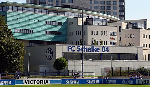 Beim Trainingsauftakt des FC Schalke 04 fehlten noch etliche Kicker