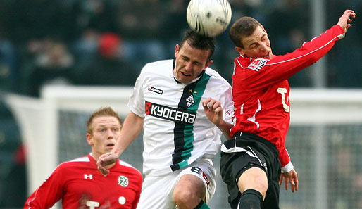 Einsatz gegen die Hertha fraglich: Tomas Galasek (Mitte) leidet an einer Margen-Darm-Grippe