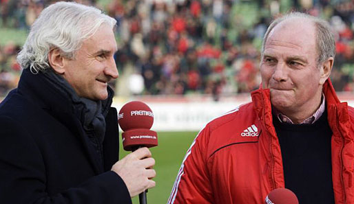 Bayern-Manager Uli Hoeneß (r.) hat Leverkusens Sportdirektor Rudi Völler als Nachfolger im Visier