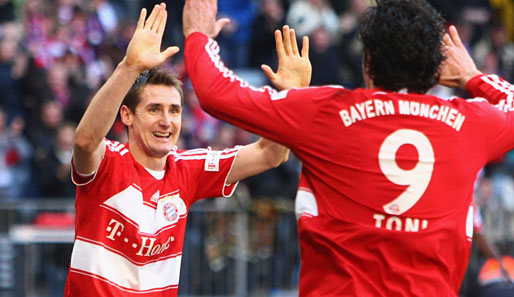 Miroslav Klose (l.) und Luca Toni sind derzeit verletzt, sonst aber das Sturm-Duo der Bayern